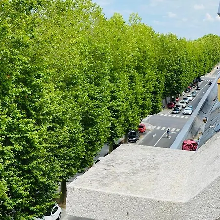 Proche Commodite Et Gare . Centre