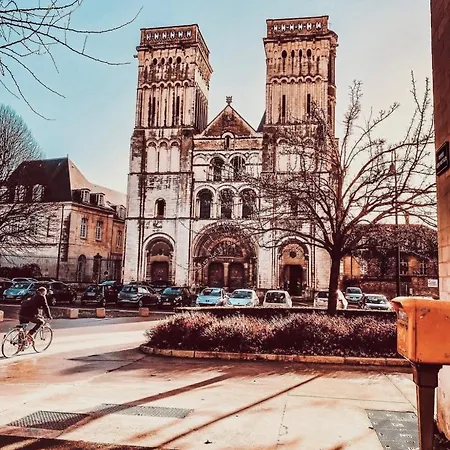 Proche Commodite Et Gare . Centre Apartment *